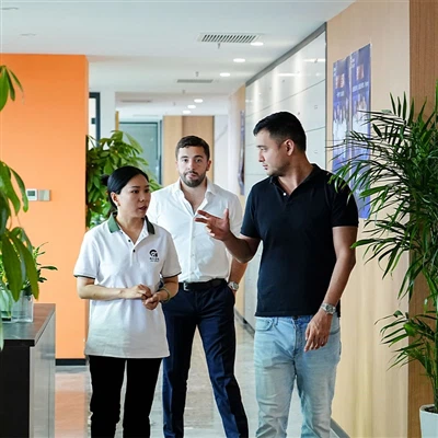 Kazakstan besöker GNEE för att diskutera specifikationer för GR1 titanrör